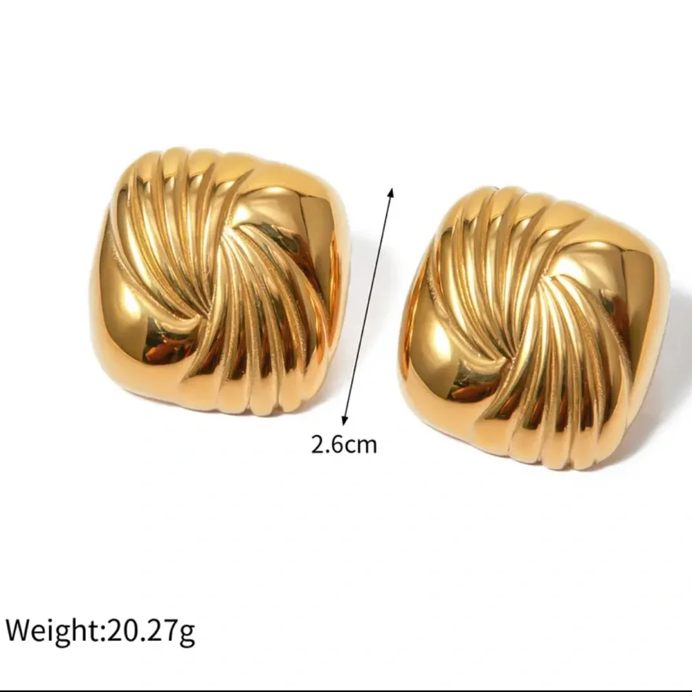 ✨🆕CLARA Gold Earrings | Stainless Steel 18K PVD Gold✨ - Picture 14 of 17